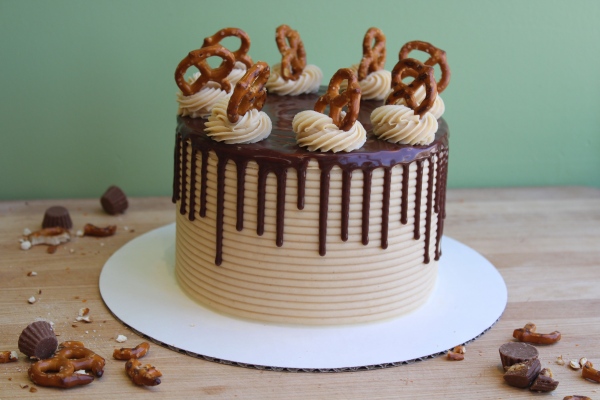 Candy Bar Cake ~ 6" Round