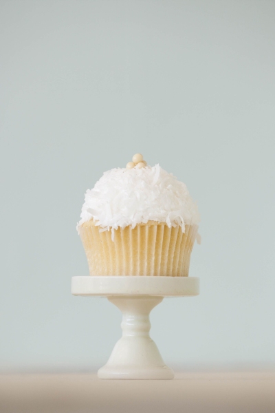 The Pearl Cupcake ~ Individual