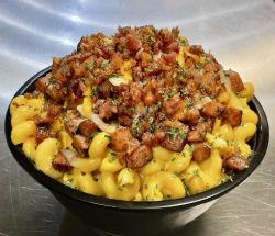 Bacon & Ham Mac & Cheese Buffet