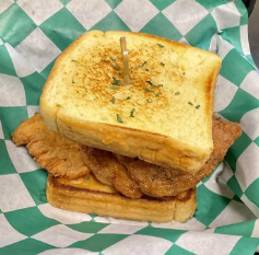 Crispy Chicken Sandwich Tray