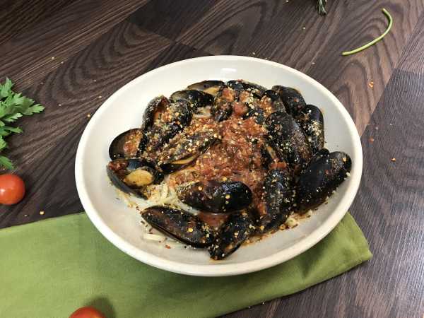 Mussels Marinara - Half Pan
